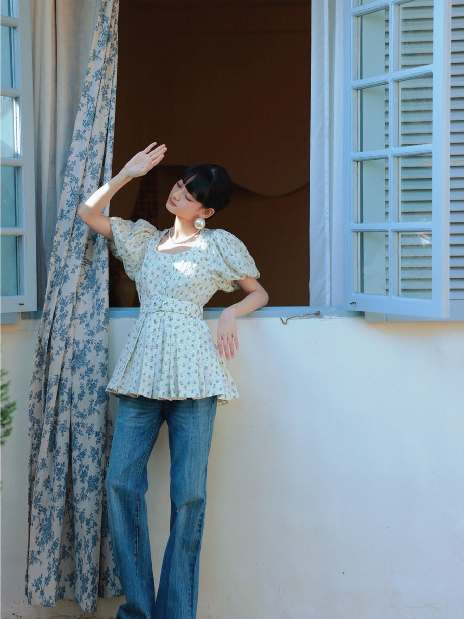 Flower Embroidery Balloon-Sleeve One-Piece Tops&Short-Pants