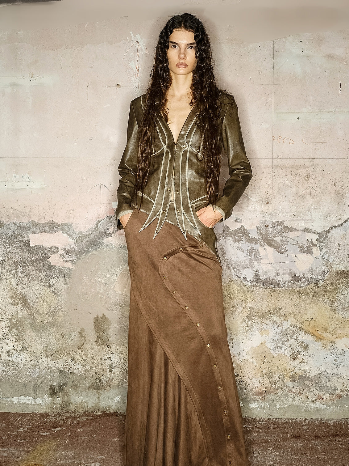 비대칭 니치 가죽 노 칼라 탑