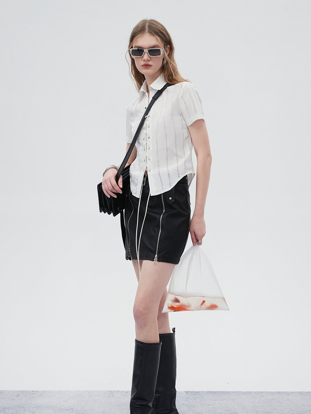 Stripe Lace-Up Short Slim Shirt