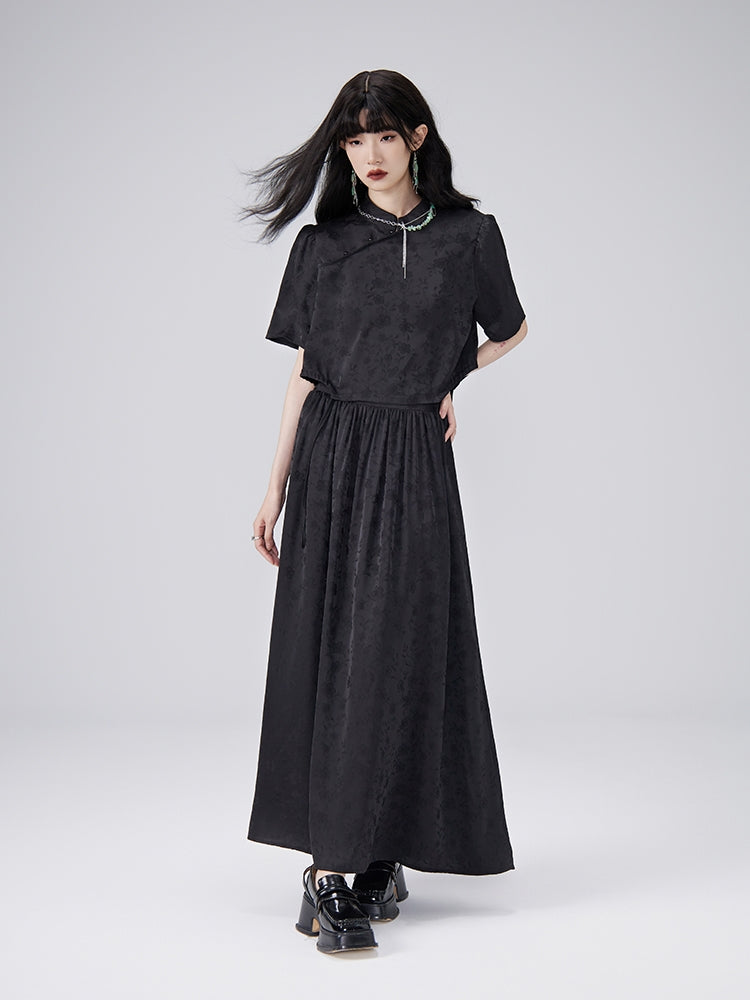 Blouse et fleur de la jupe longue configuration classique