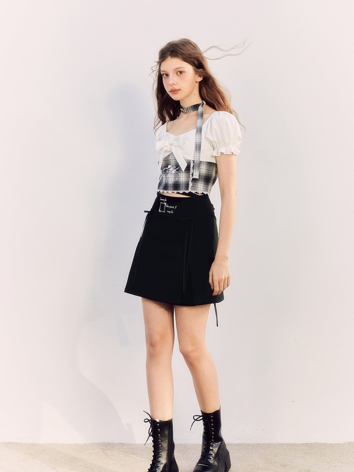 점검 된 레이스 리본 여성용 Bly Blyse & Mini-Skirt