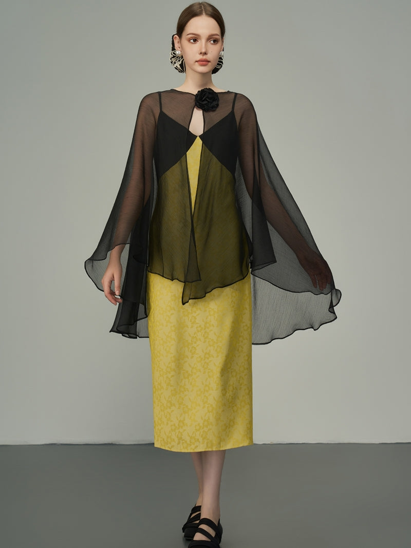 Ciiffon은 Fluffily Flare Exhinling Cape