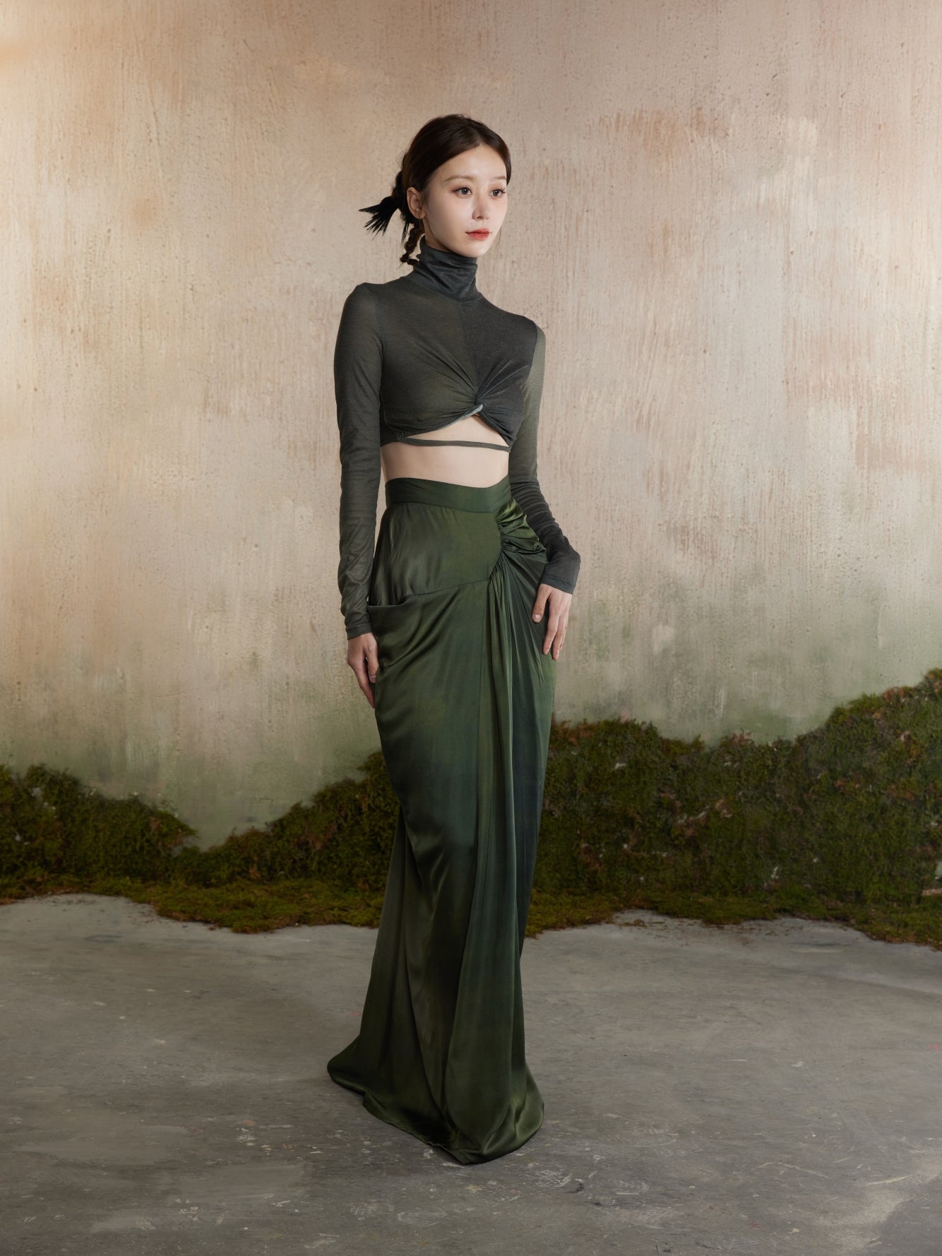 Drape Elegant Smooth Plain Long-Skirt