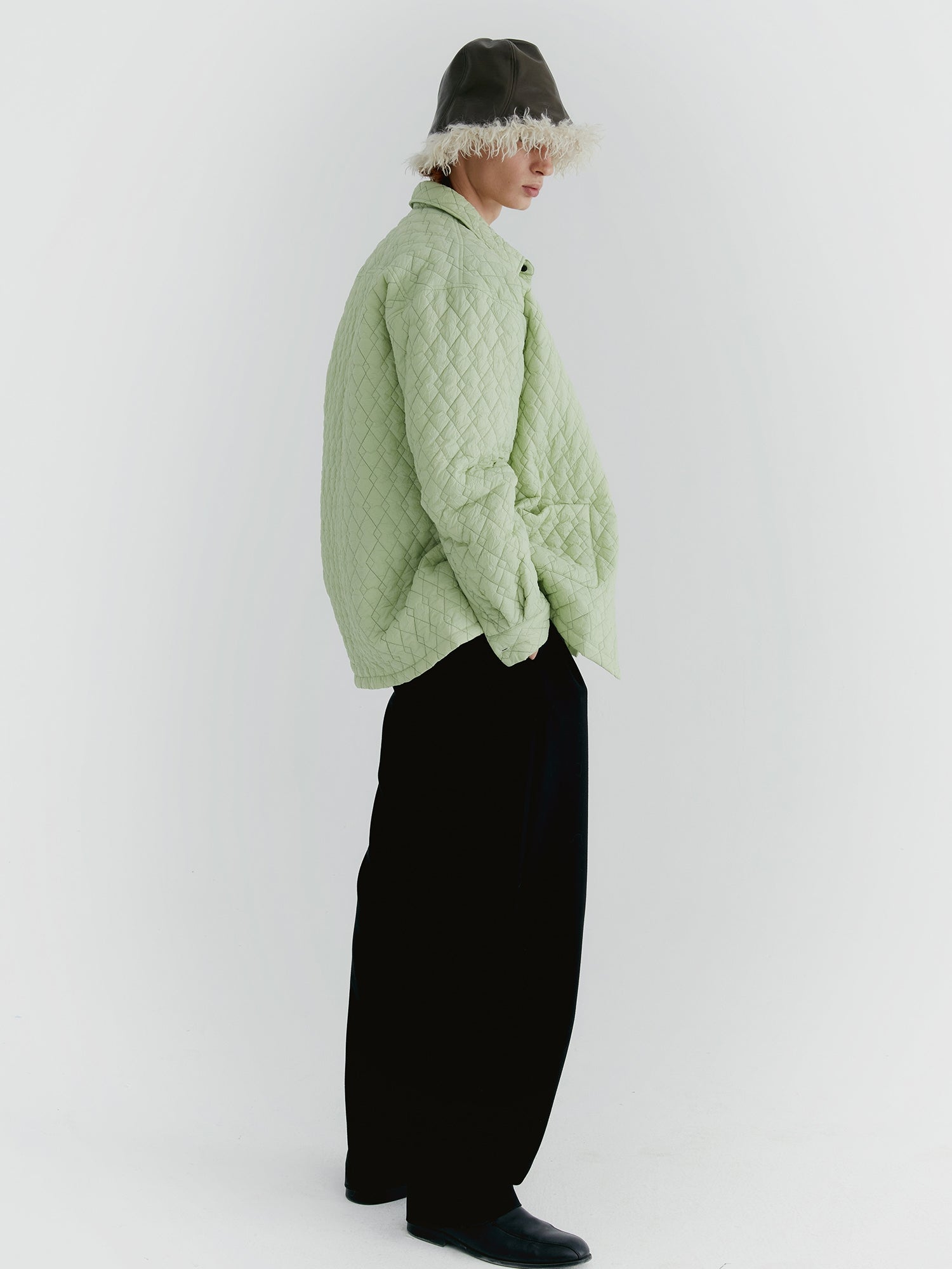 유엔 퀼팅 오버 사이즈 일반 재킷