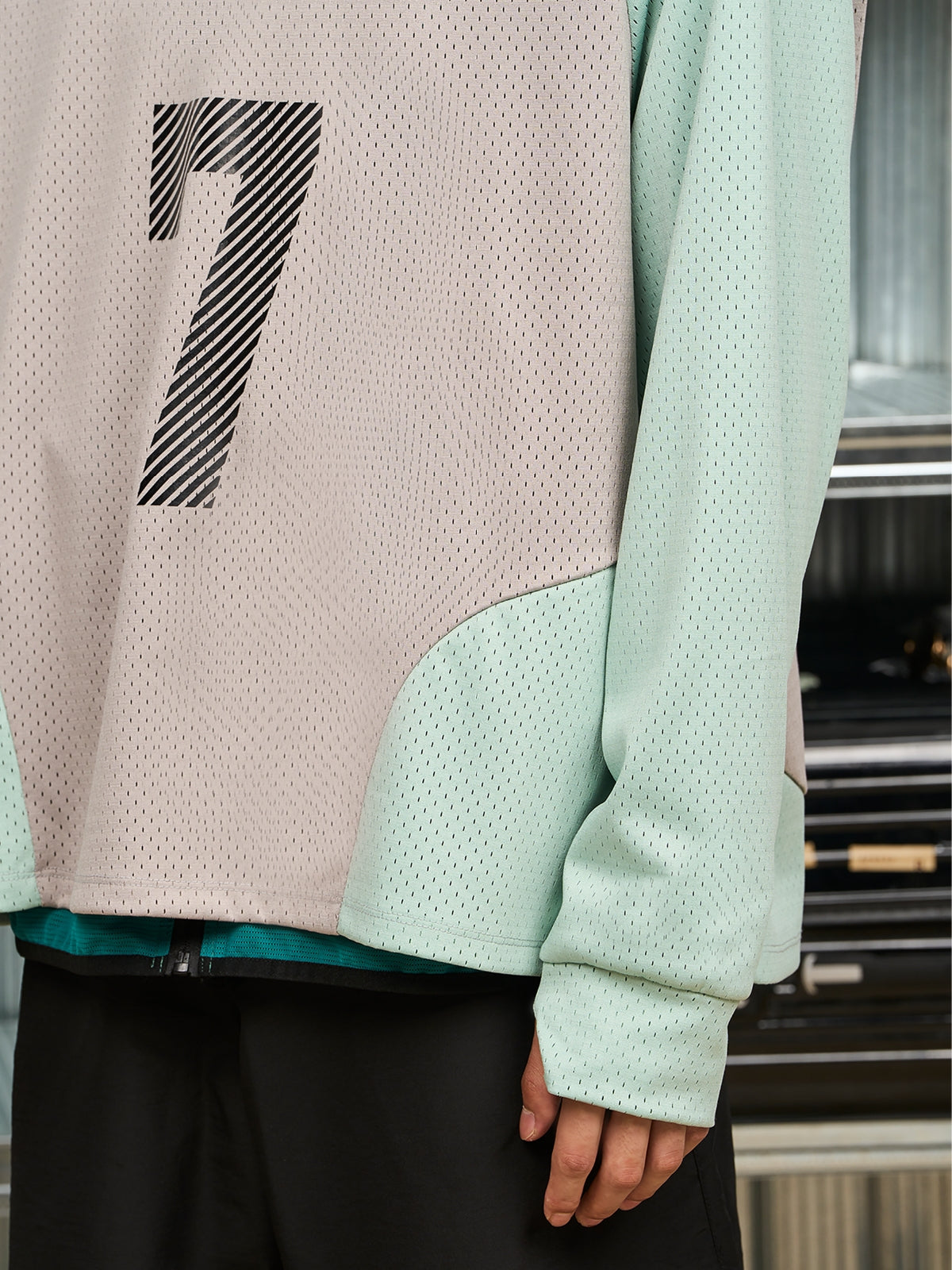 메쉬 대비 7 티셔츠