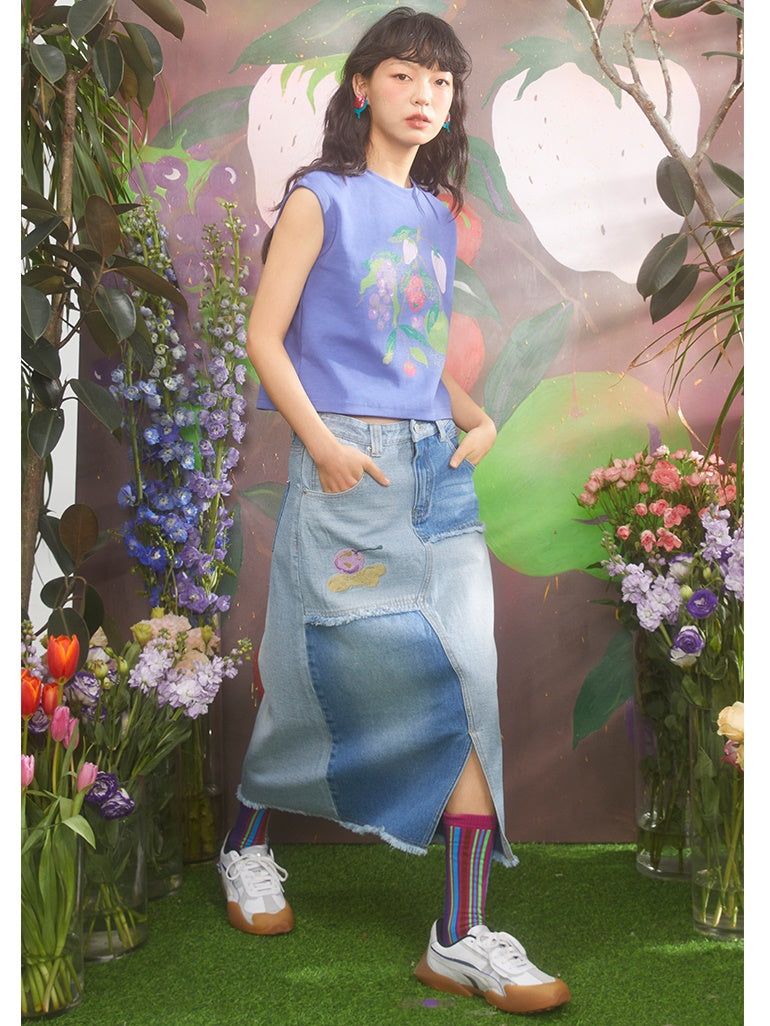 Cream Cherry Embroidery Contrasting Color Raw Edge Denim Skirt