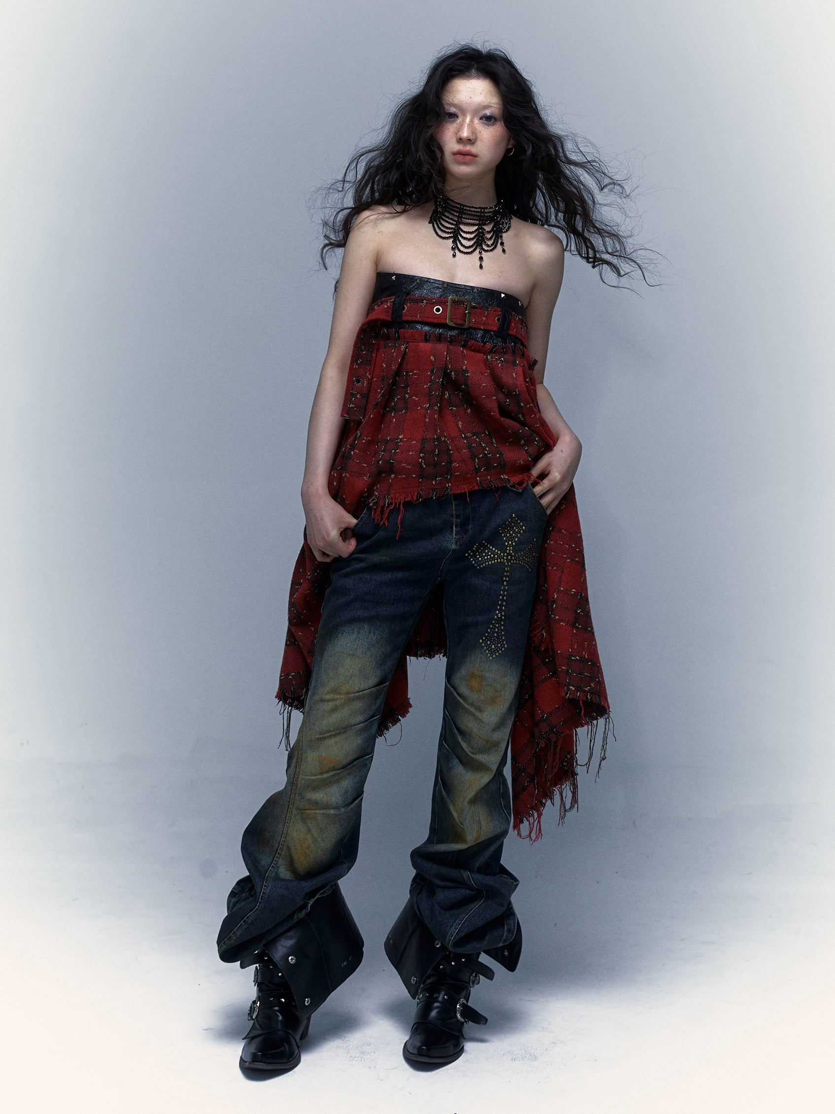 크로스 스터드 스트레치 씻은 고민 플레어 청바지