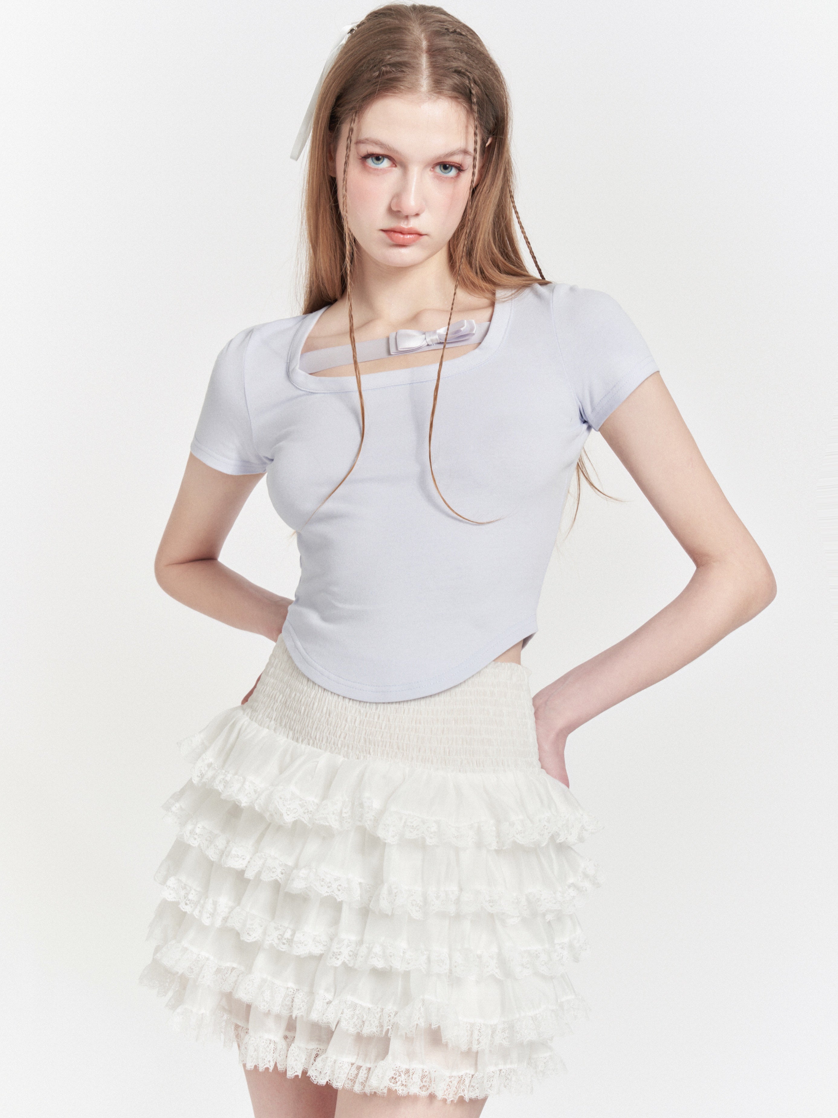 Ribbon Slim U-Neck Cropped T-shirt