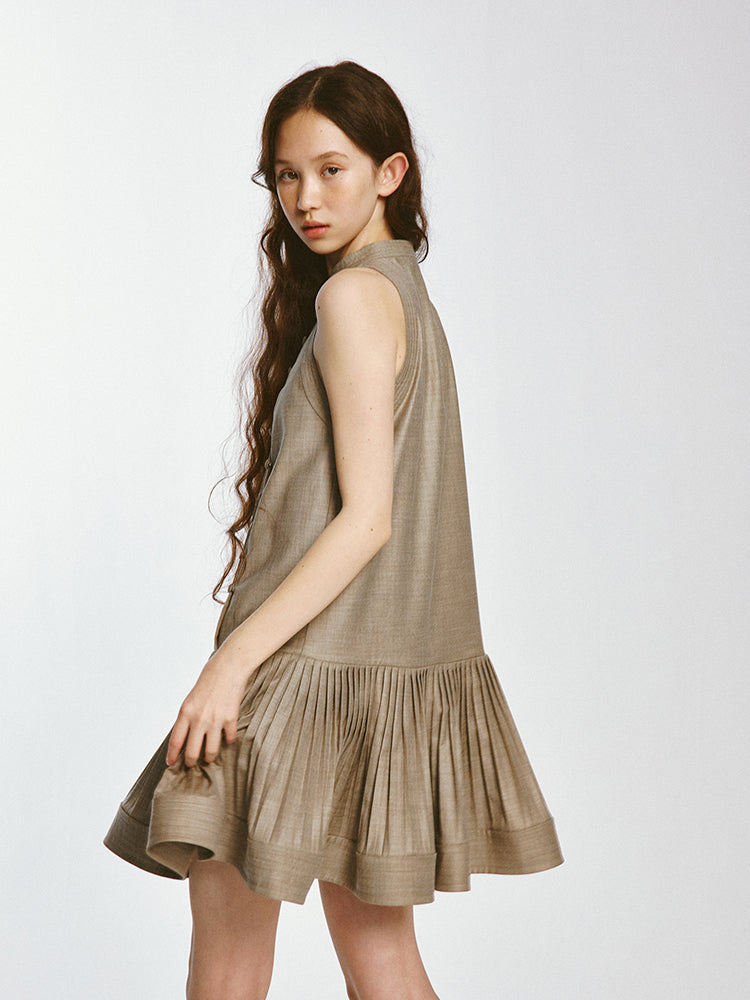 Robe sans manches en trois dimensions plissées