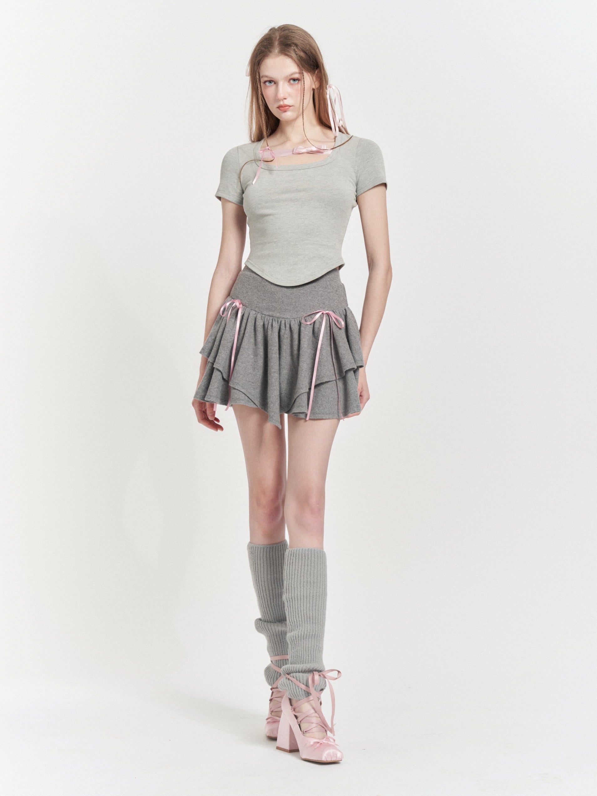 Ribbon Slim U-Neck Cropped T-shirt
