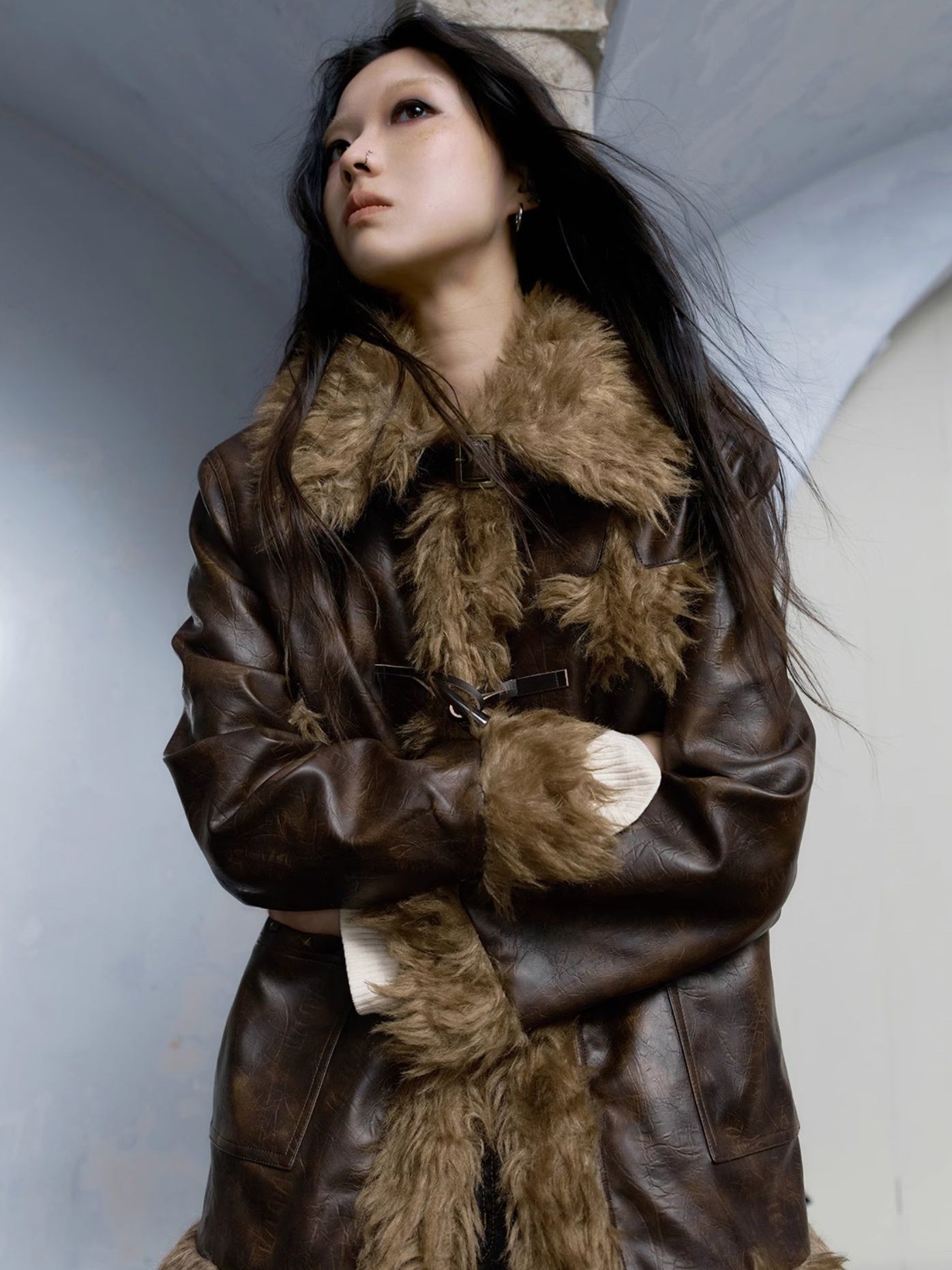 Loose Fur Stitch Leather Half Jacket