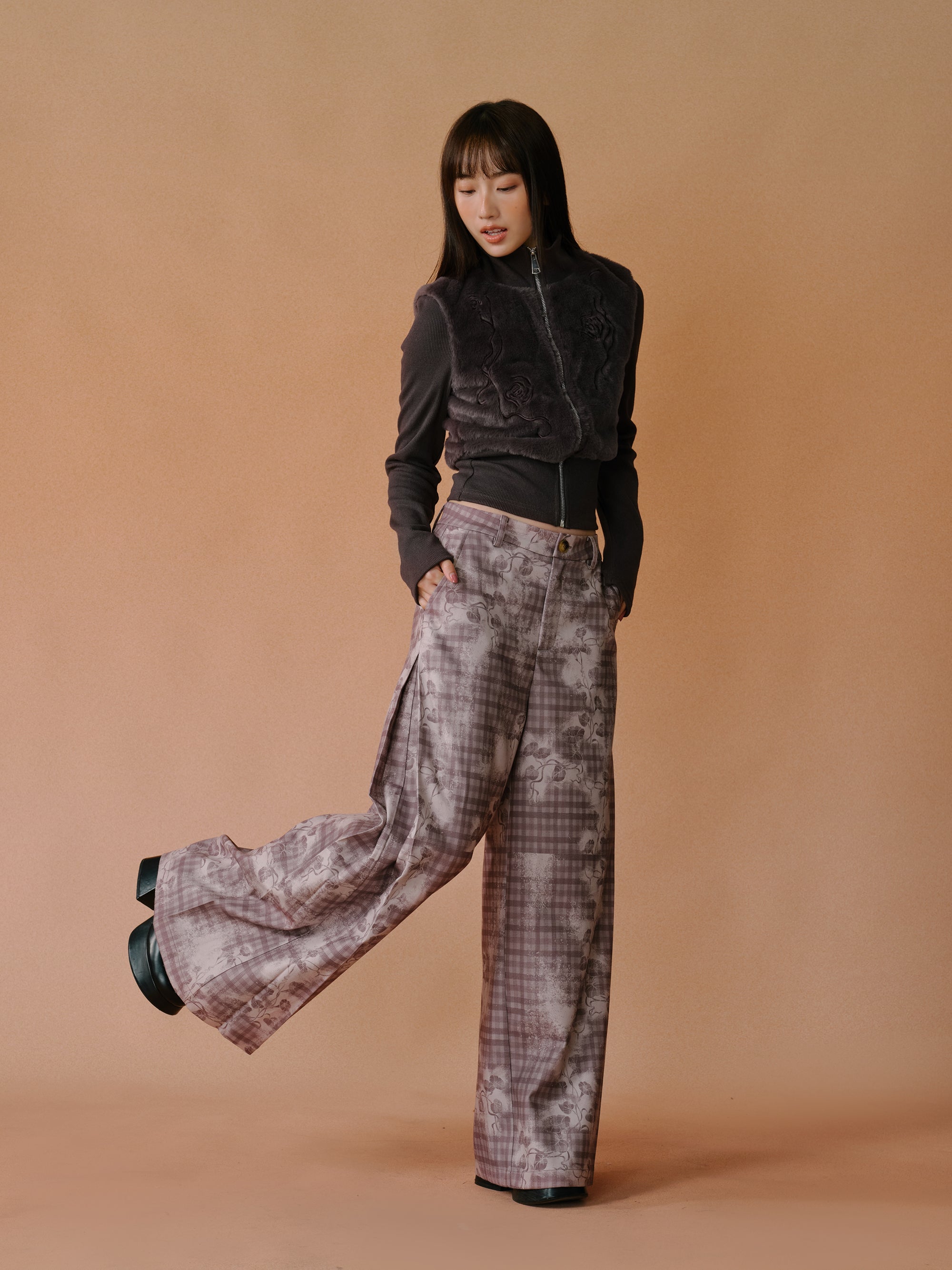 모피 스티칭 꽃 포도 나무 지퍼 높은 목 자켓