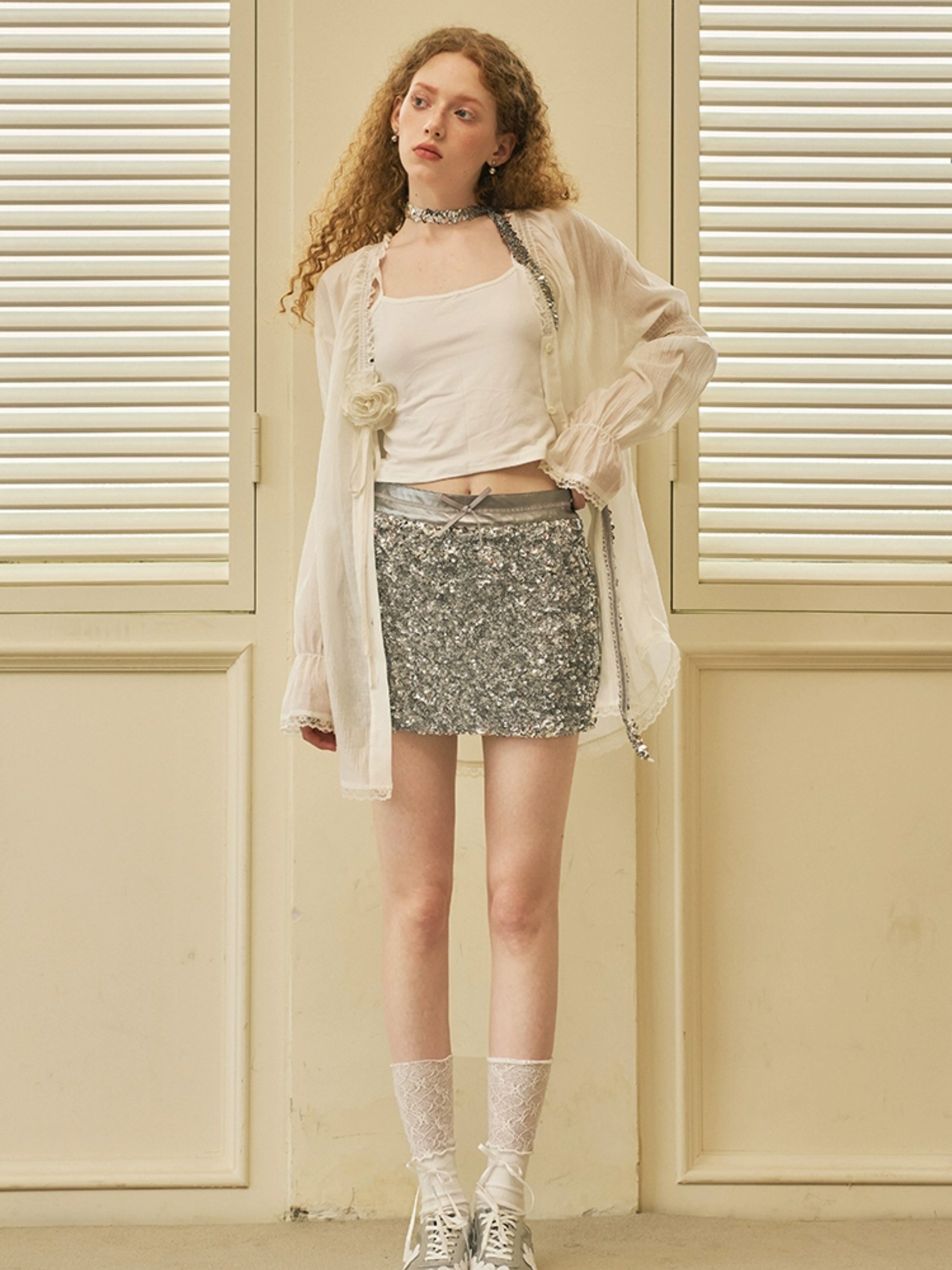 Gather V-Neck Lace Stitching Sheer Shirt