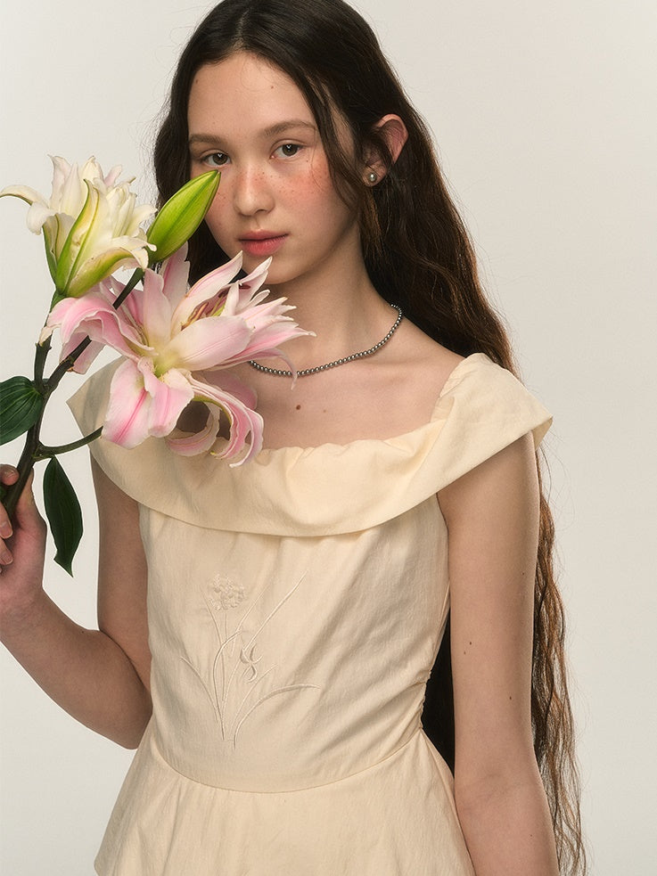 One-shoulder Embroidery Peplum Design One-piece