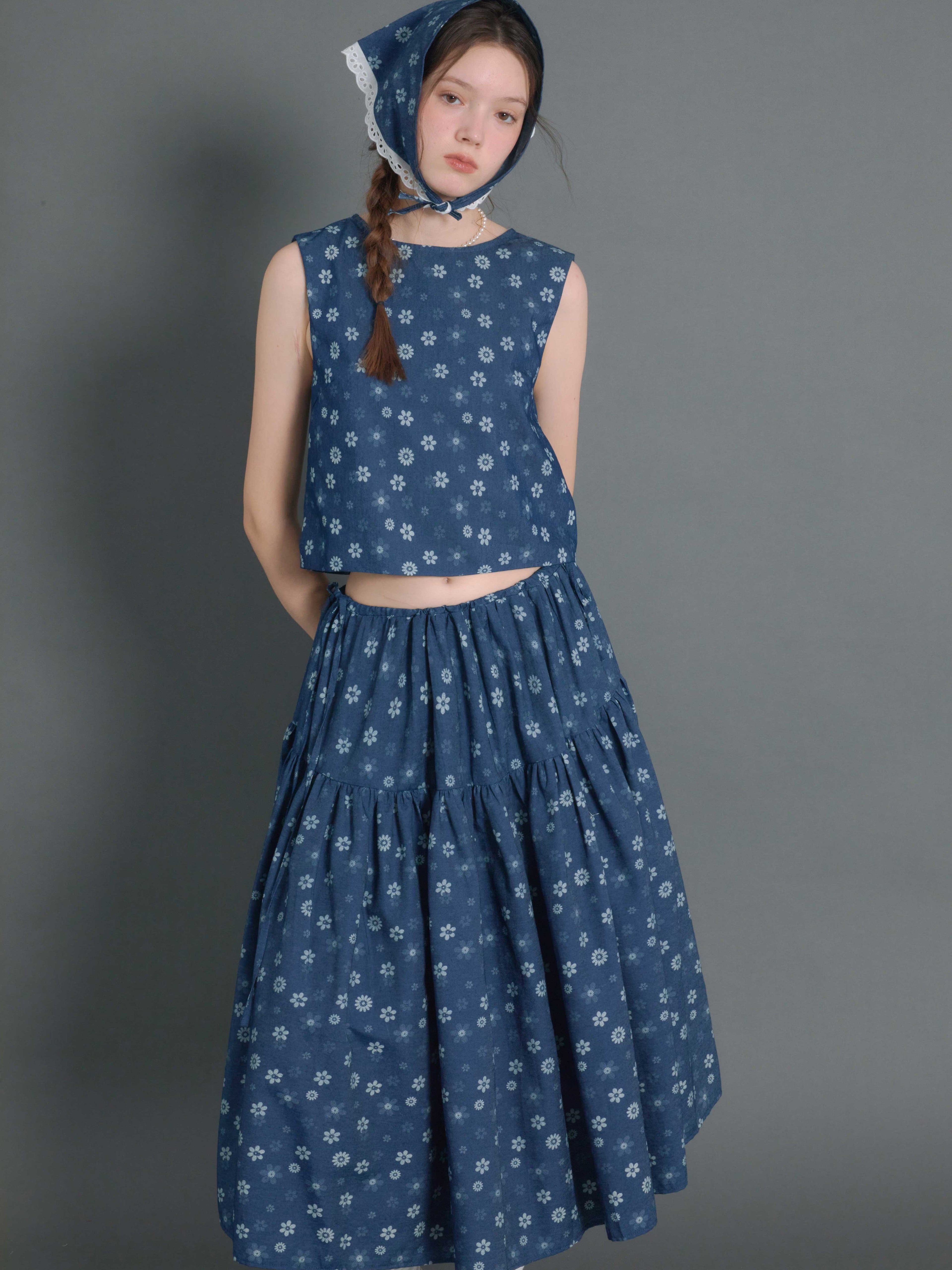 Flower Denim Sleeveless Back Ribbon Top & Gather Fluffy Skirt