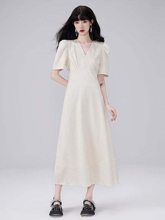 V-Neck 허리 모양 Jacquard Dress