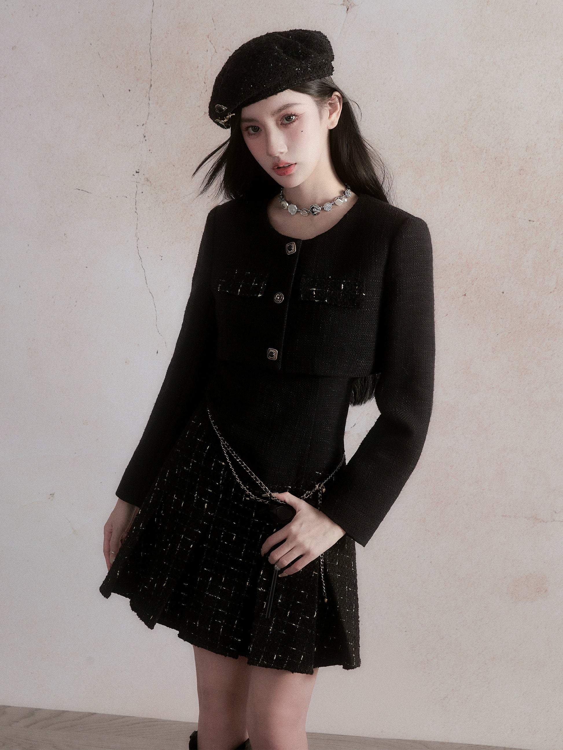 Little Duftstil -Hosentuchkleid und Krupptejacke