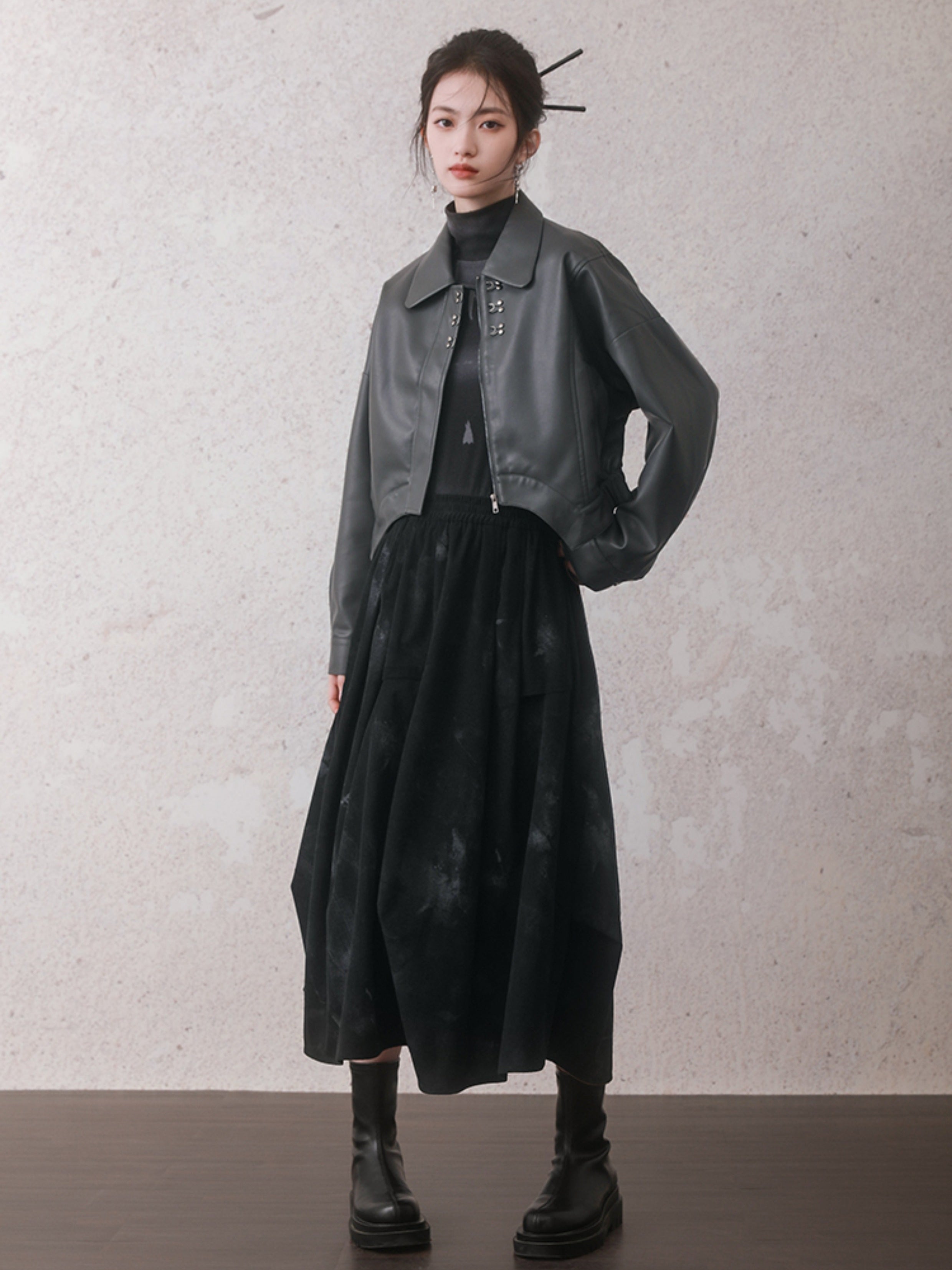 느슨한 짧은 가죽 자켓