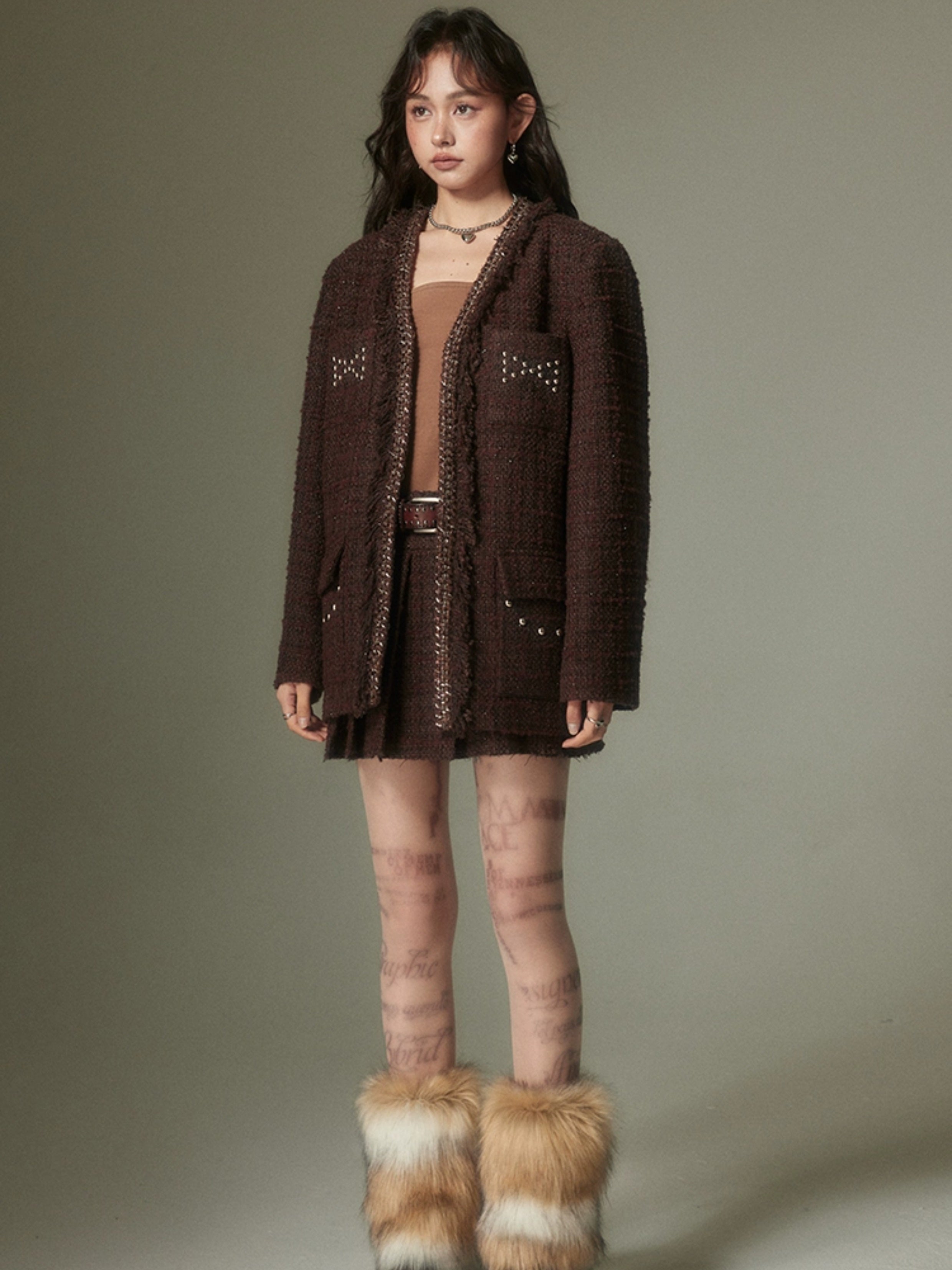 Nietglitter-Tweed-No-Kriechen-Jacke und Faltenrock