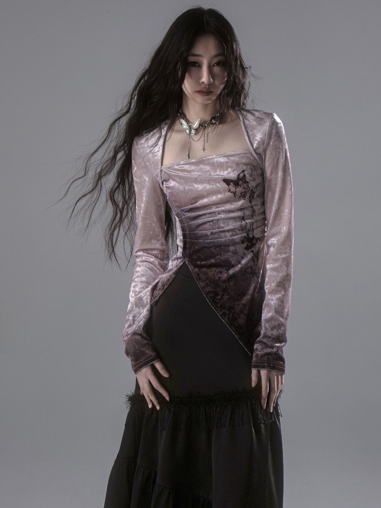 나비 그라디언트 측면 슬릿 벨벳 상단 및 긴 인어 치마