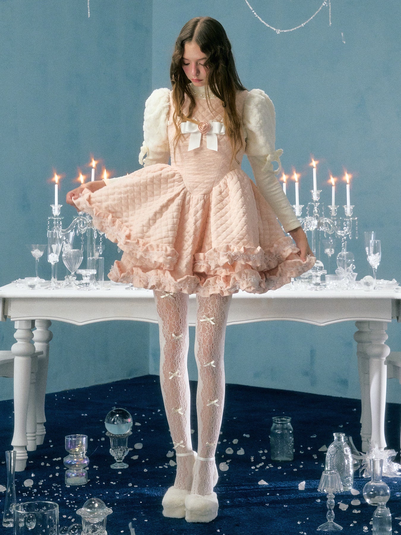 Spitze gesteppte Bower Brosche Sunddress & Puffärmel. Top