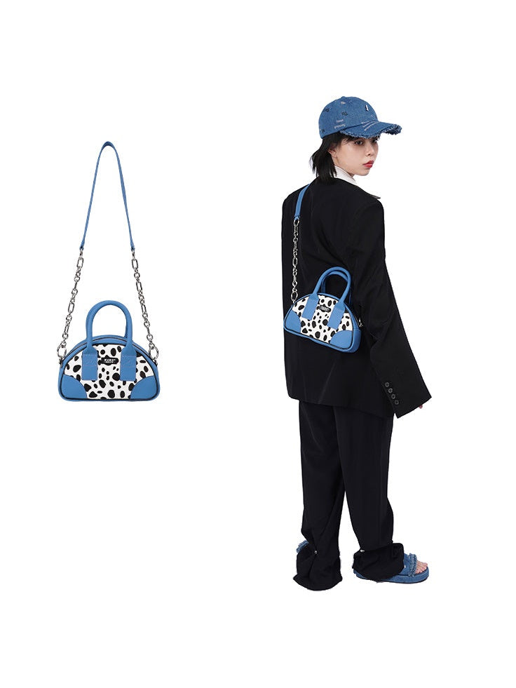 소 패턴 가죽 미니 메신저 백