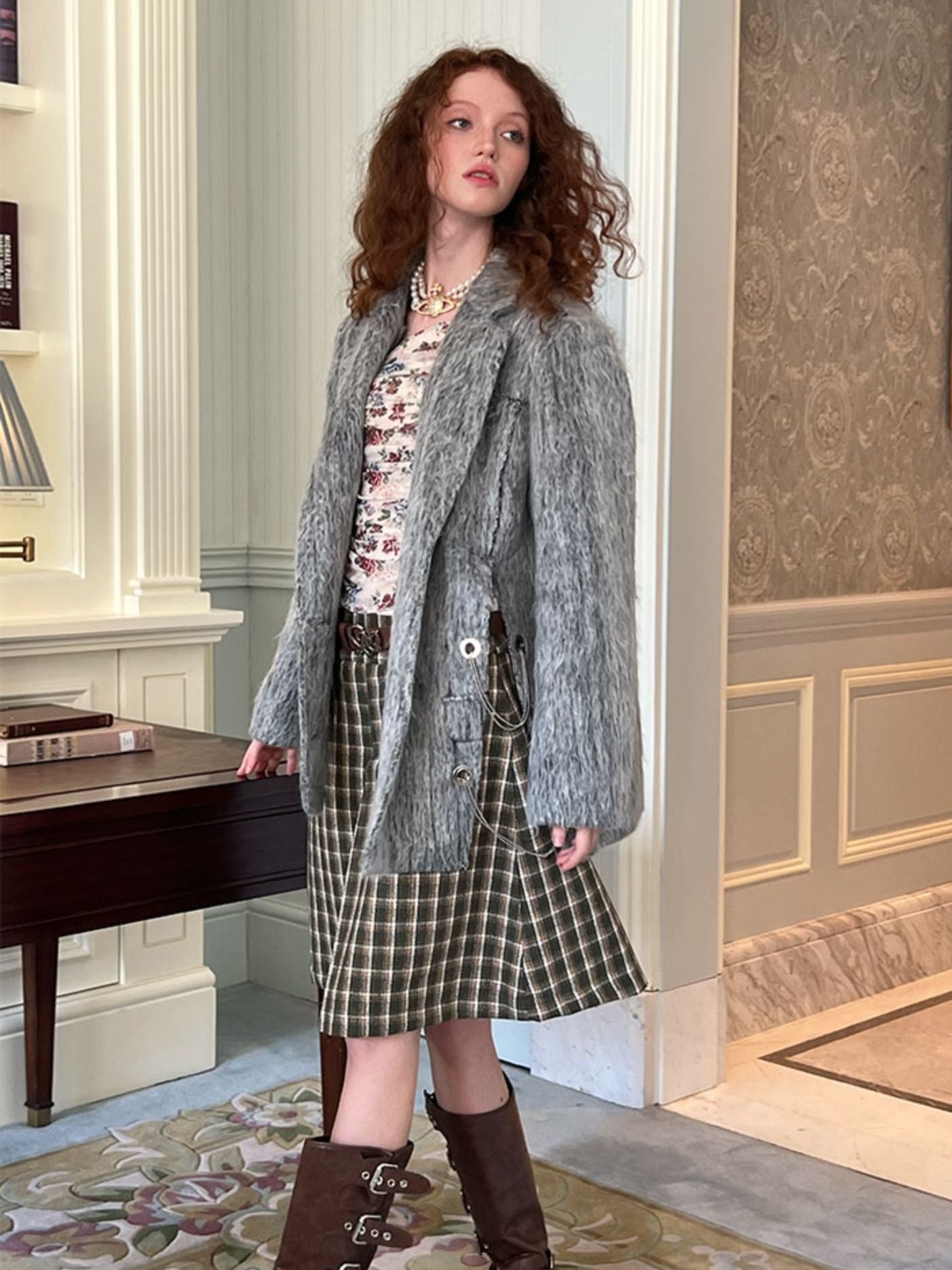 슬릿 실루엣 체인 재킷