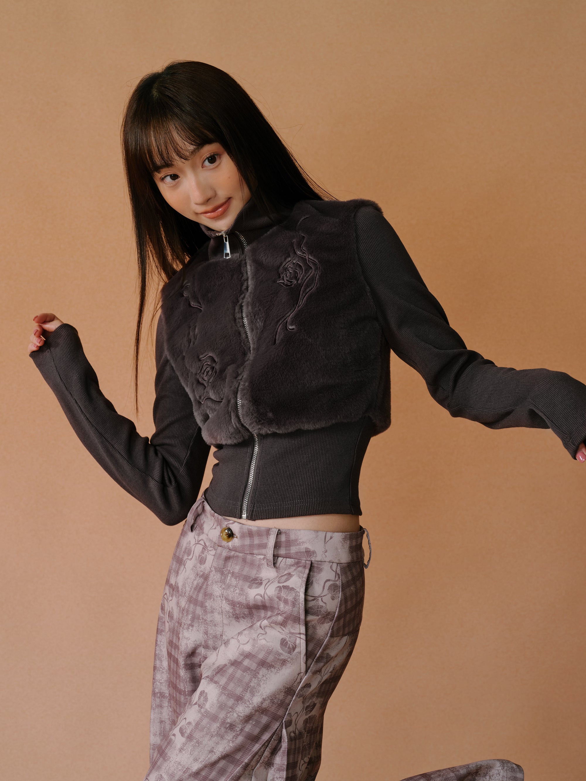 모피 스티칭 꽃 포도 나무 지퍼 높은 목 자켓