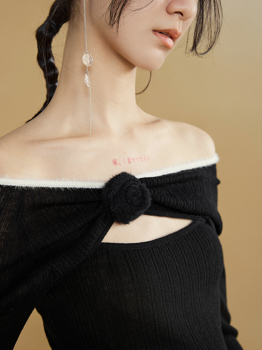 Furry Flower Brooch & Lariette