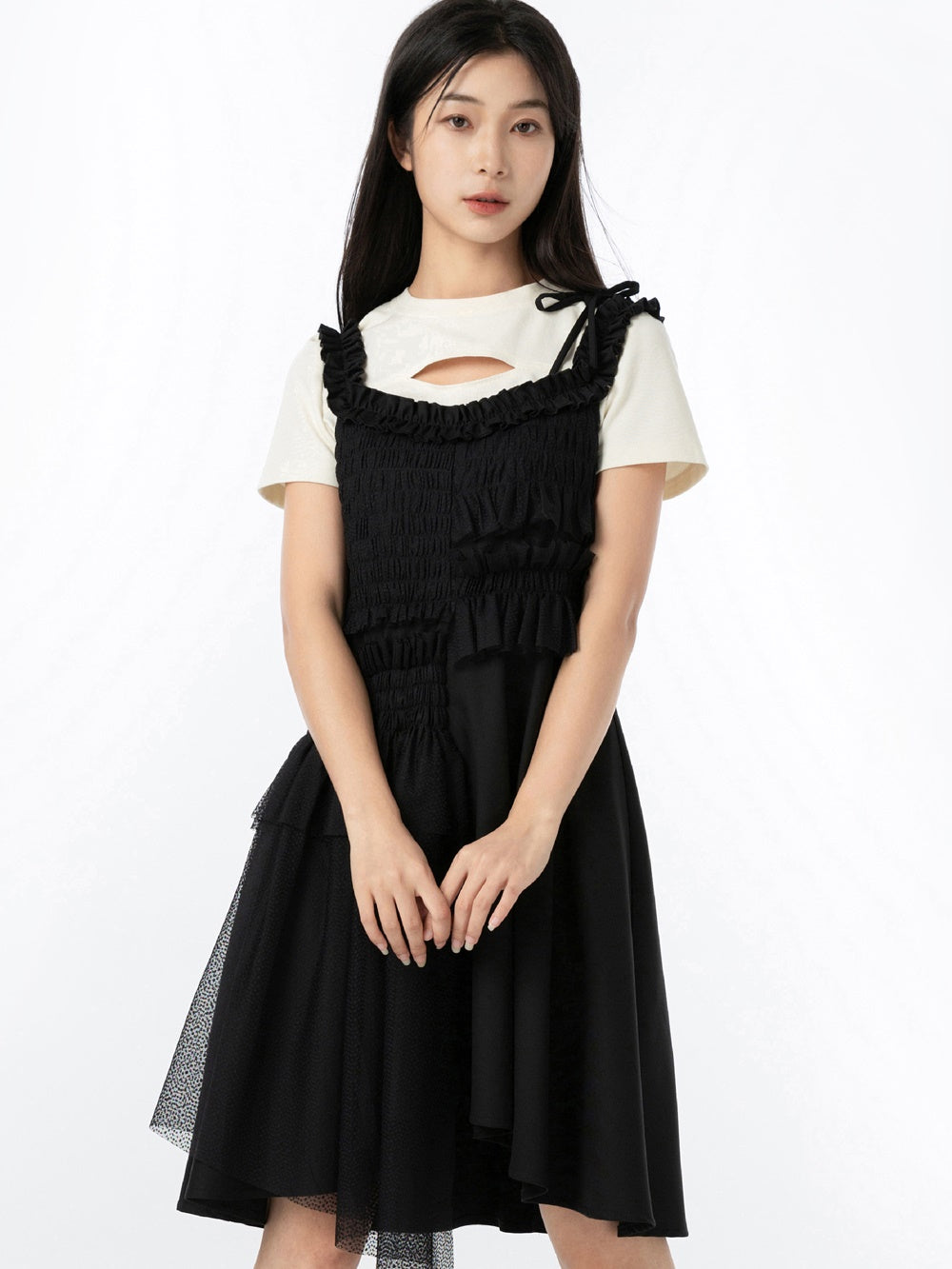 Mesh Stitching Suspender One-piece & Hollow T-Shirt Set-up