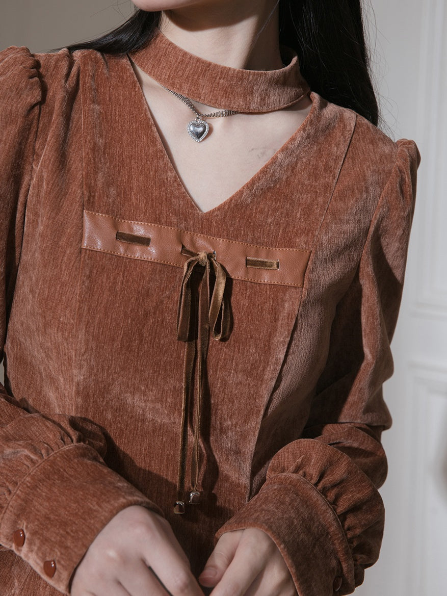 Robe courte en velours en V-à col