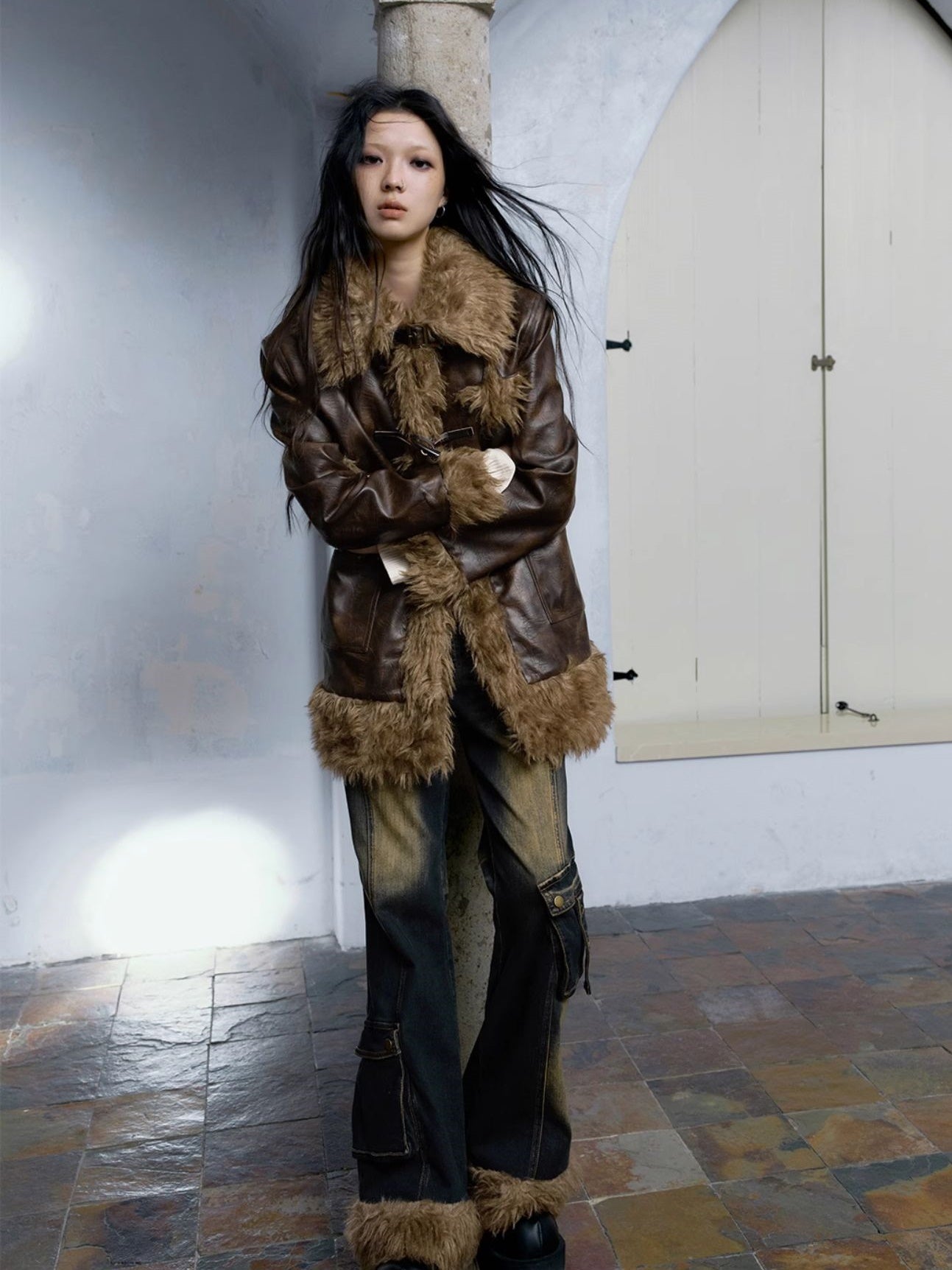 Loose Fur Stitch Leather Half Jacket