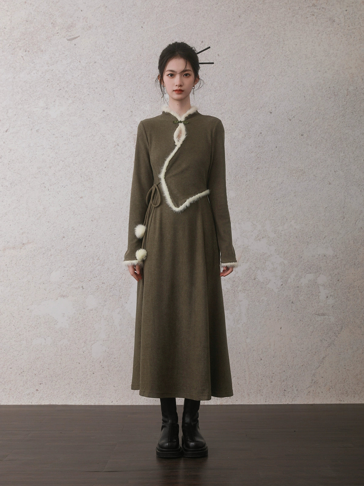 Robe de style chinois de la taille de la taille de la taille en fourrure