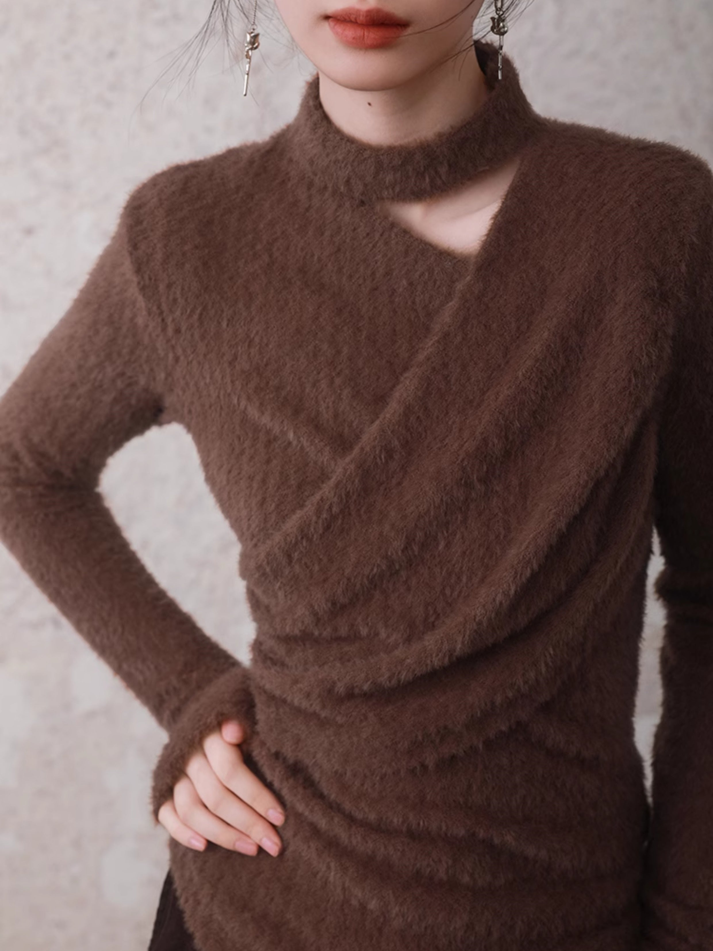 Vorderkreuzende Design pelziger Boden gestrickt