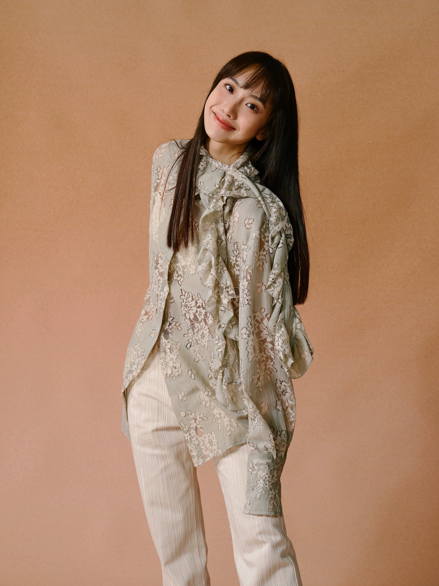 Blumenspitze hohl Hemd & Schal