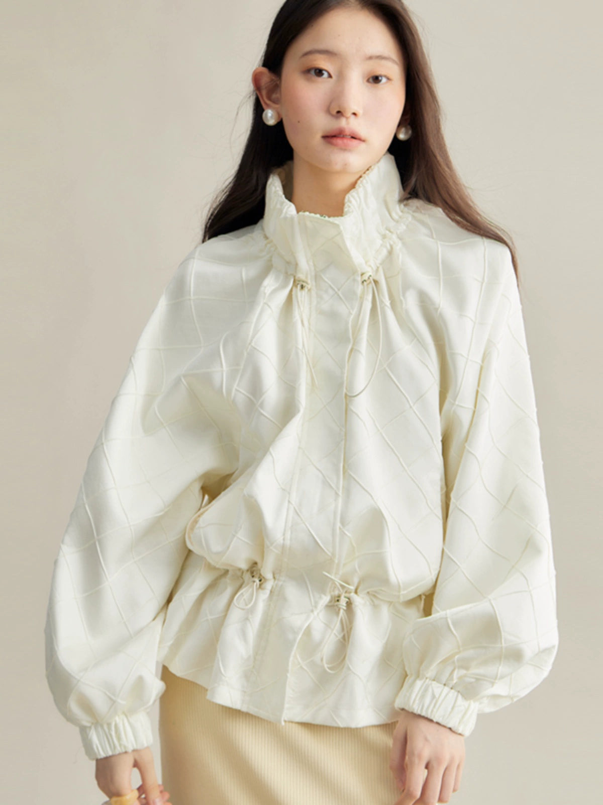Light Sporty Rhombus Design Short Windbreaker