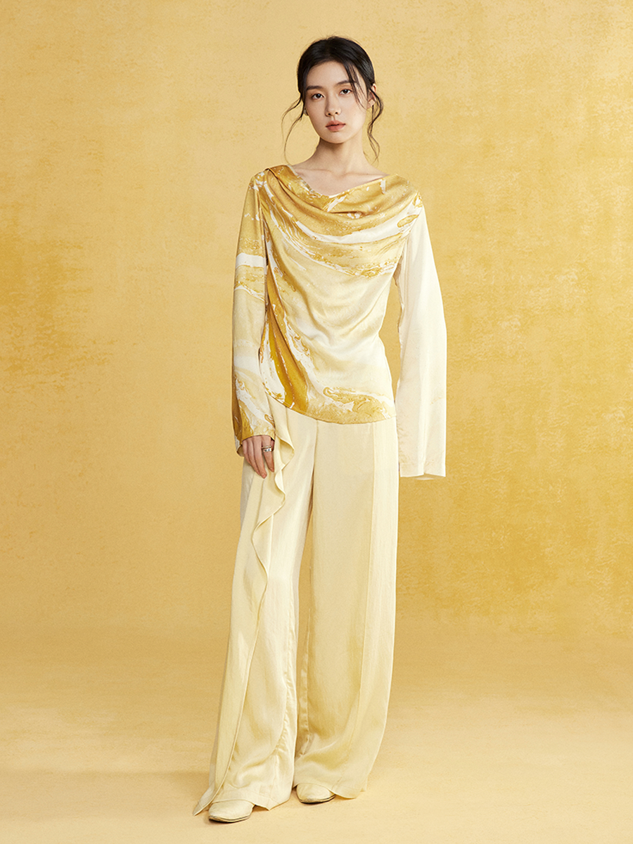 Swing Collar Wide Sleeve Drape Top