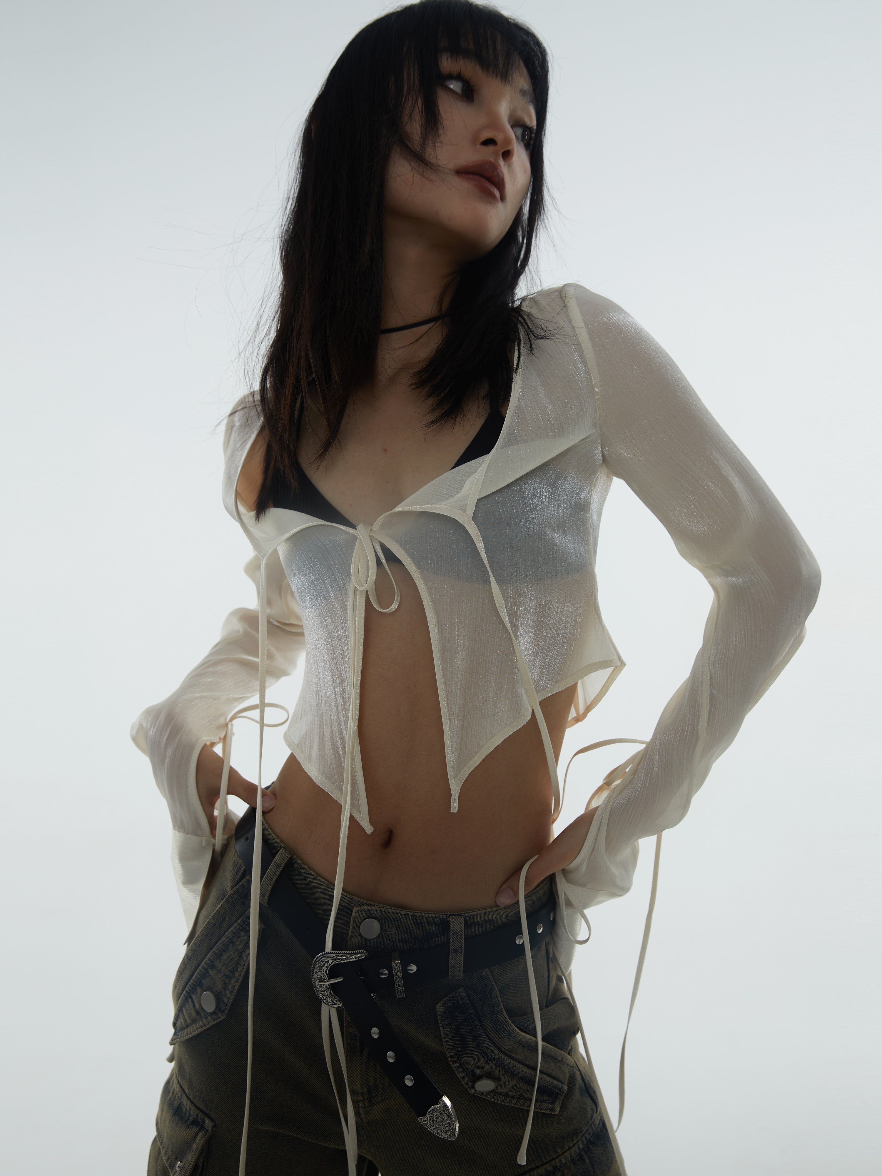 휴식 깎아 지른 끈 짧은 가디건