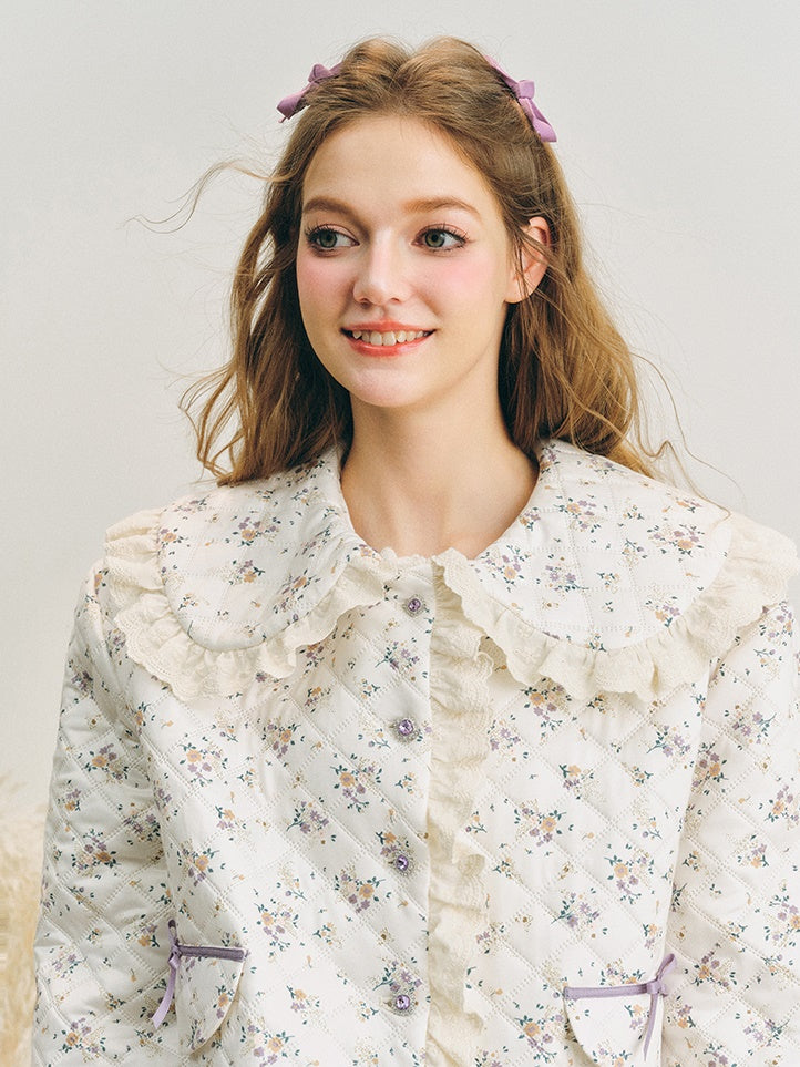 Veste matelassée en dentelle florale et jupe courte