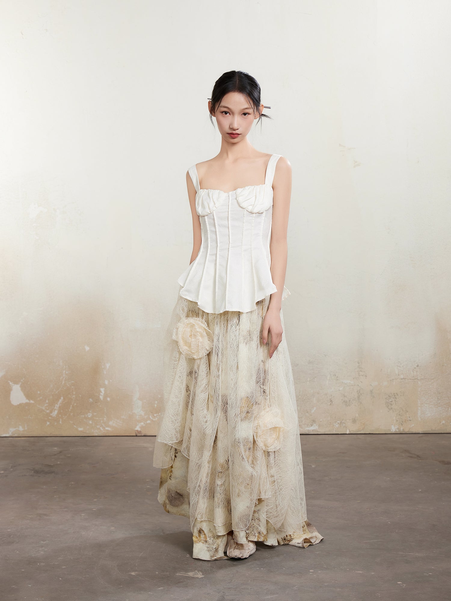 Romantic Slim Pleat Suspender Top