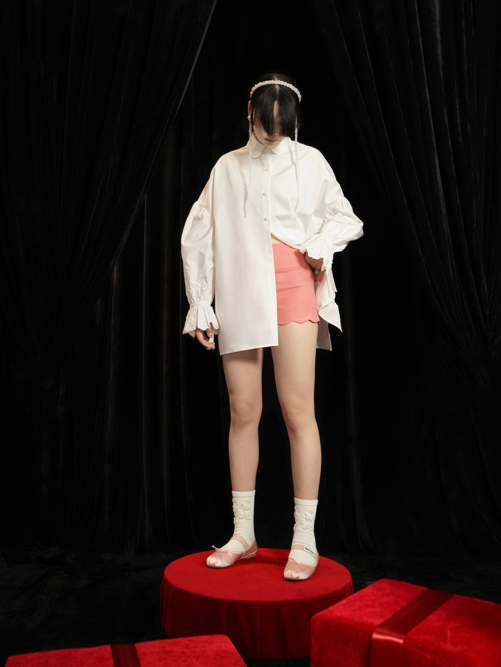 높은 허리 꽃잎 디자인 반바지