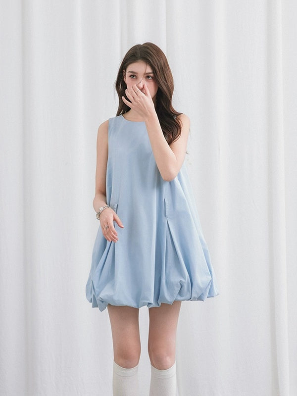 Backless Bud Cloud Sleeveless One-piece