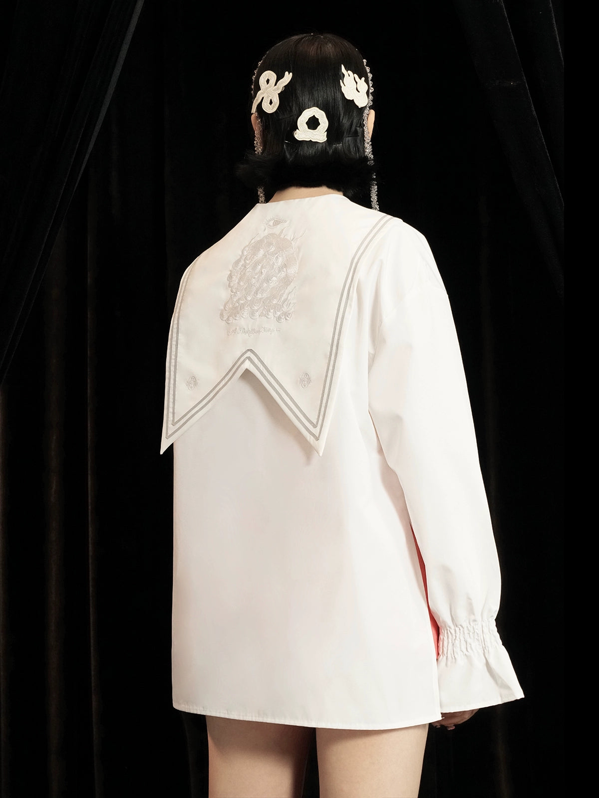 높은 허리 꽃잎 디자인 반바지