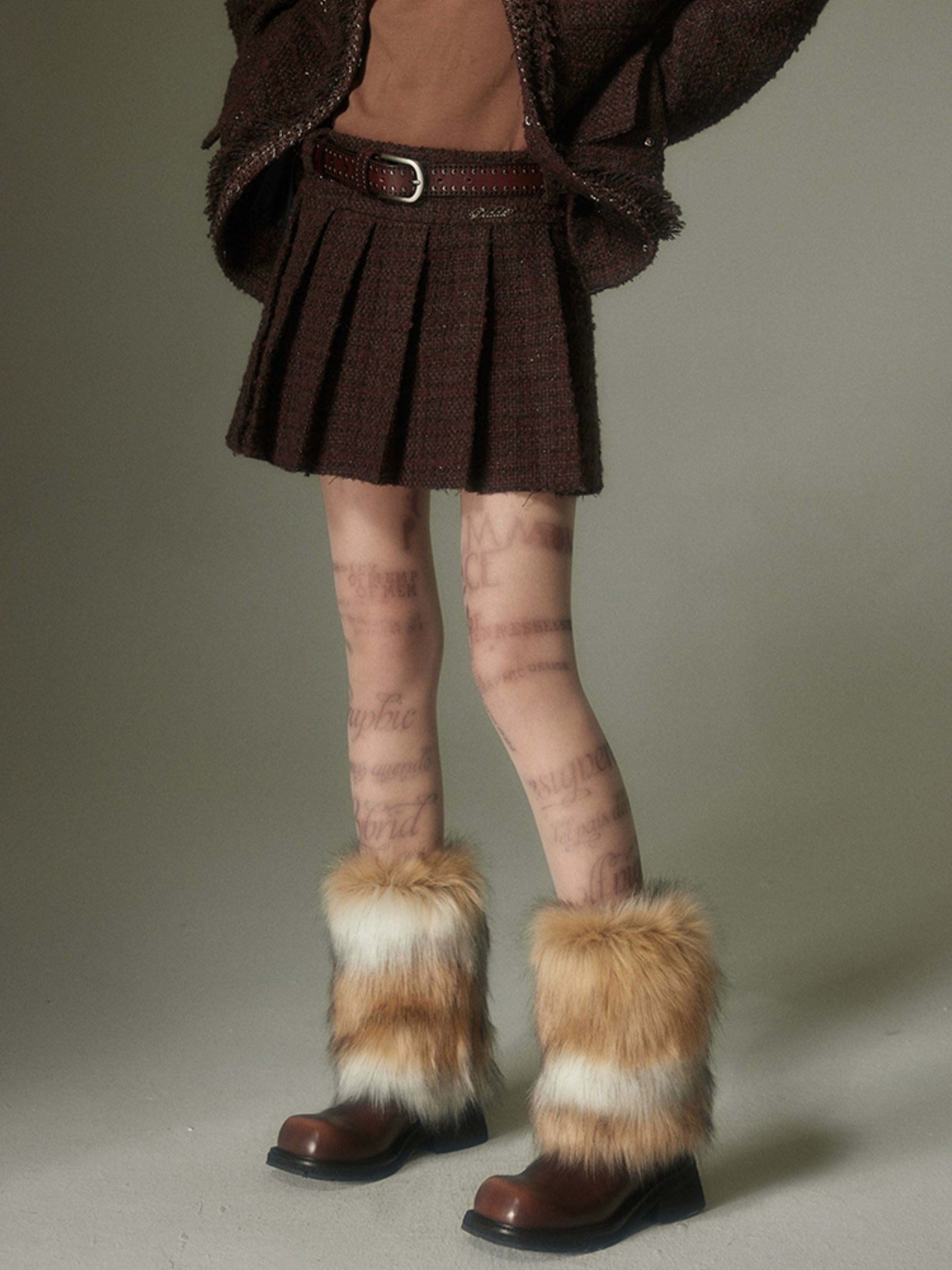 Nietglitter-Tweed-No-Kriechen-Jacke und Faltenrock