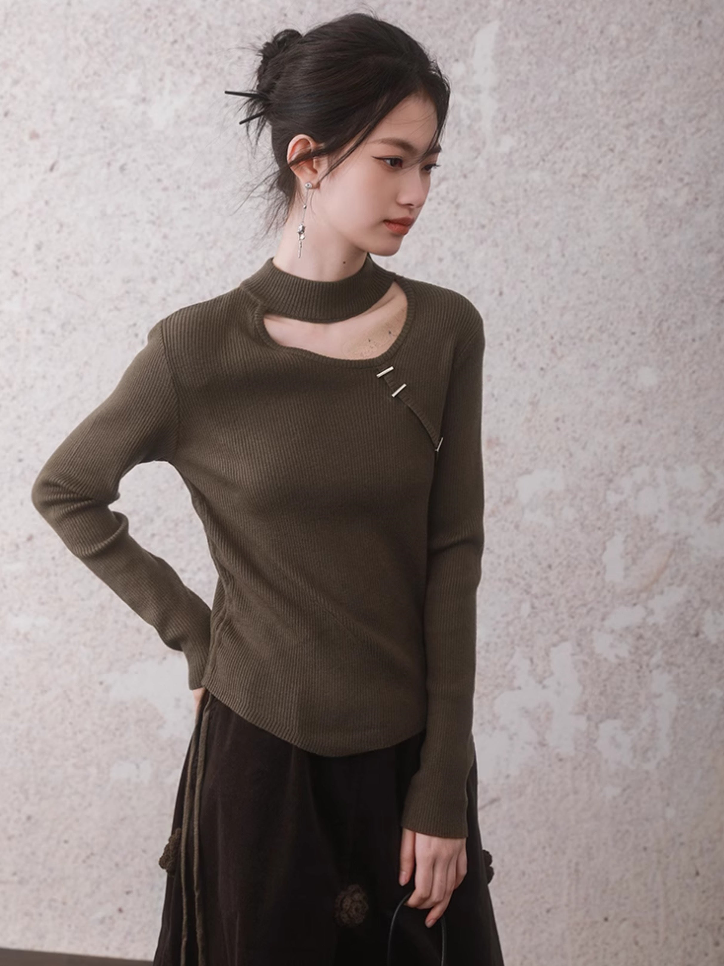 Neuer chinesischer Styledrawstring -Ausschnittpullover