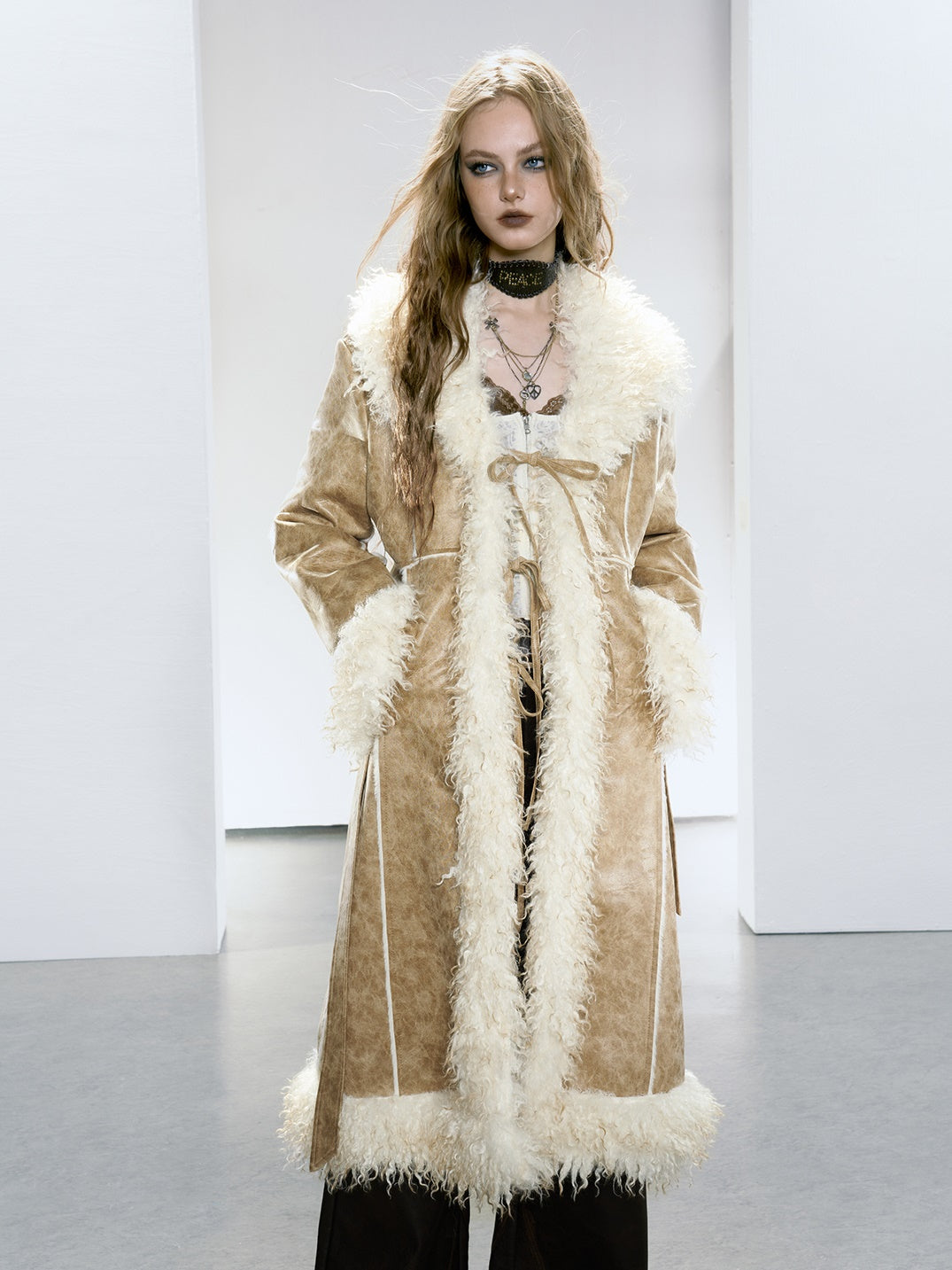 Umweltfreundlicher Fell gefälschter Ledermantel