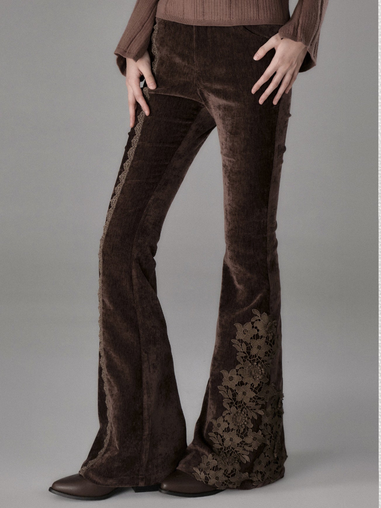 Lace Stitch Elastic Slim Velvet Bootcut Pants