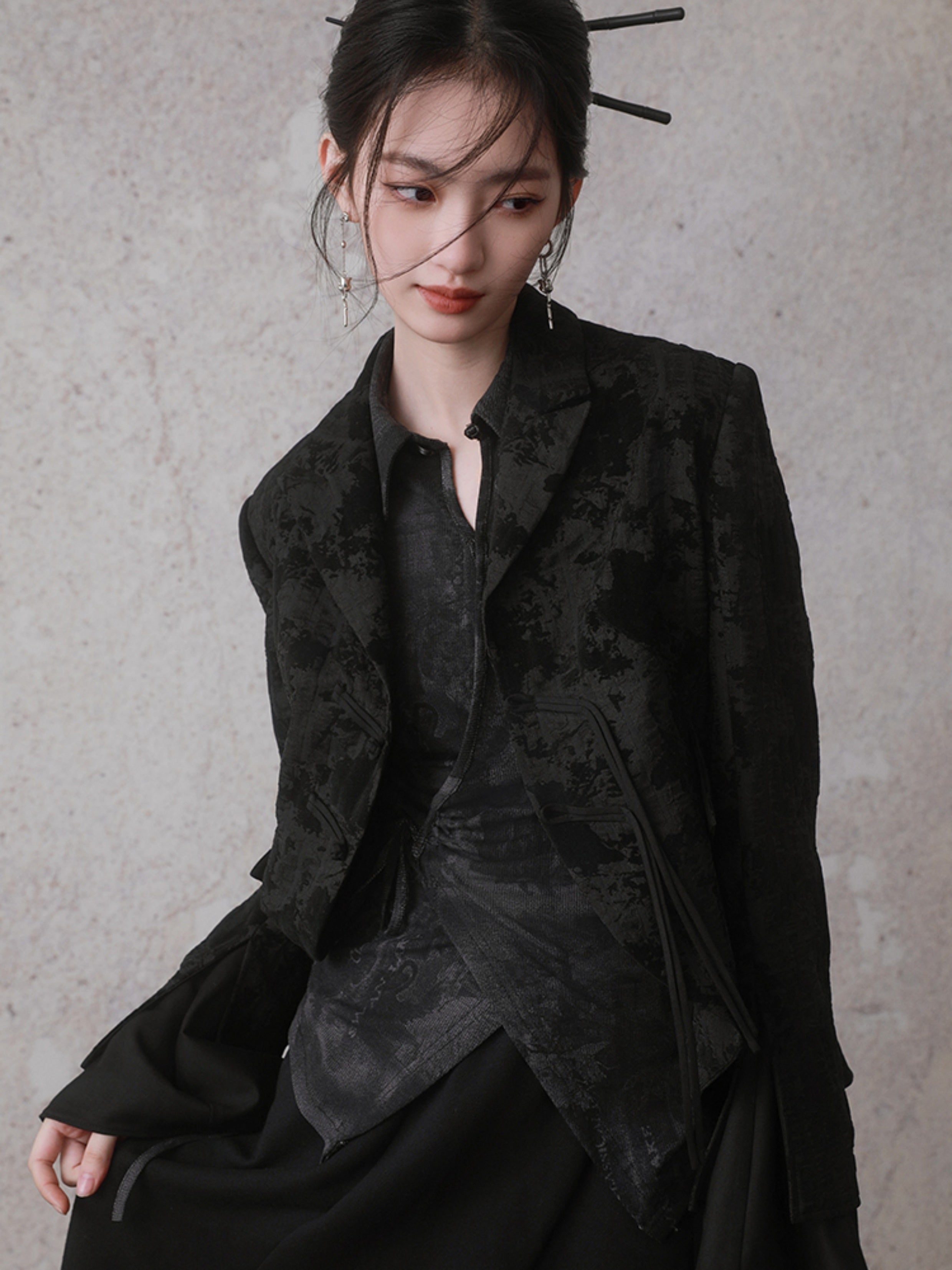 중국 스타일의 기울어 라팔 탑