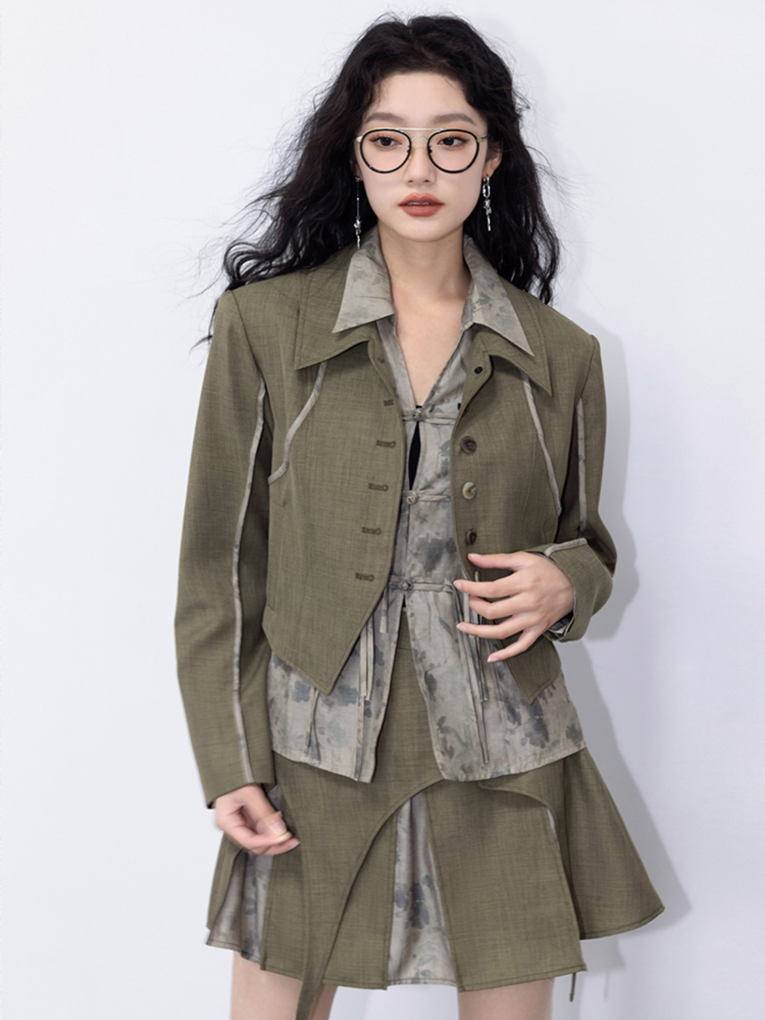 Deconstructed Retro College Style Jacket & Design Pleated Skirt