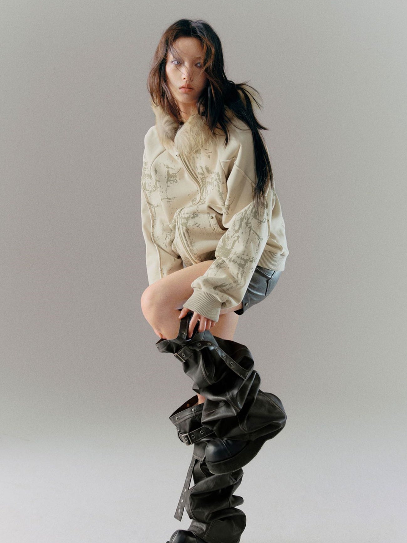 Loose Mottled Graffiti Fur Stitch Hooded Sweat Jacket